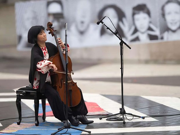 Cellon har tagit Mime runt i världen Cellon har tagit Mime runt i världen