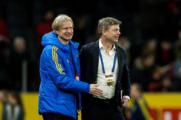 Landslagschefen frn kersberga styr i kulisserna