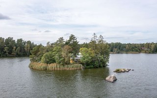 Liten ö till salu i Österåker