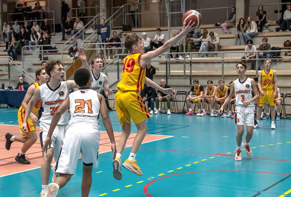 Nya Åkersberga imponerar i USM-start