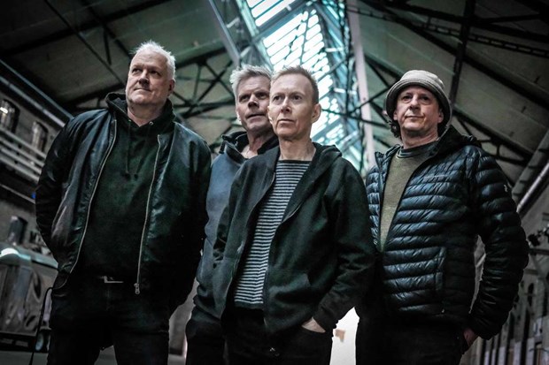 Coca Carola släpper ny musik  Coca Carola släpper ny musik