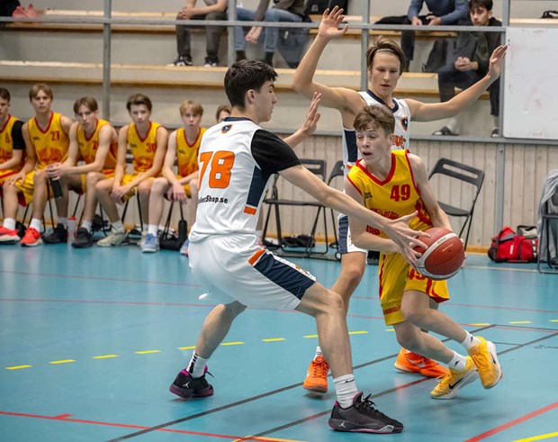 Tufft motst�nd v�ntar P10-killar 