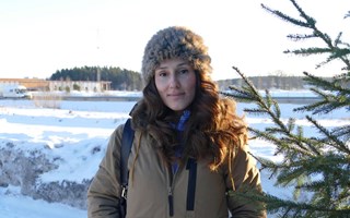 Azadeh f�ljer kampen i Iran fr�n �stersk�r 