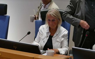 Kommunfullm�ktige v�xer