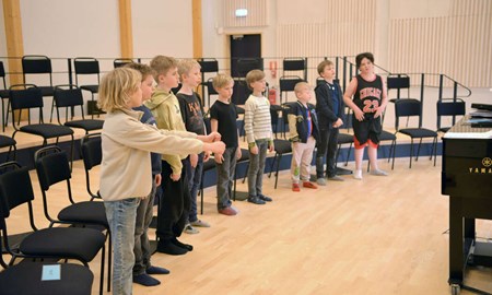 Gosskörer samlas för gemensam konsert