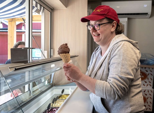 Ljuster�glassen vann guld i Glass-SM  