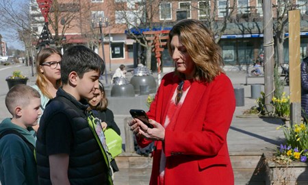 S�ljstart f�r �rets majblommor