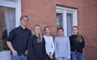 Elever vill k�pa skolbuss till v�nskola 