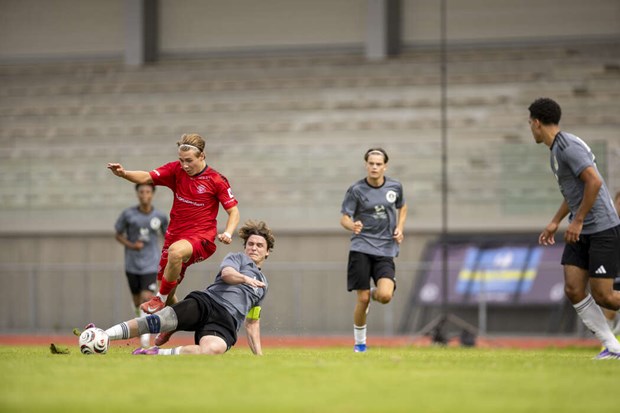 United vill forts�tta kl�ttra � trots spelartapp