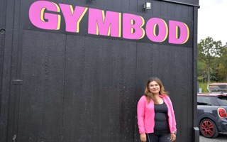 Pamela �ppnar gym i Svinninge 