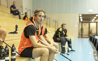 Perry är hemma igen och glödhet direkt